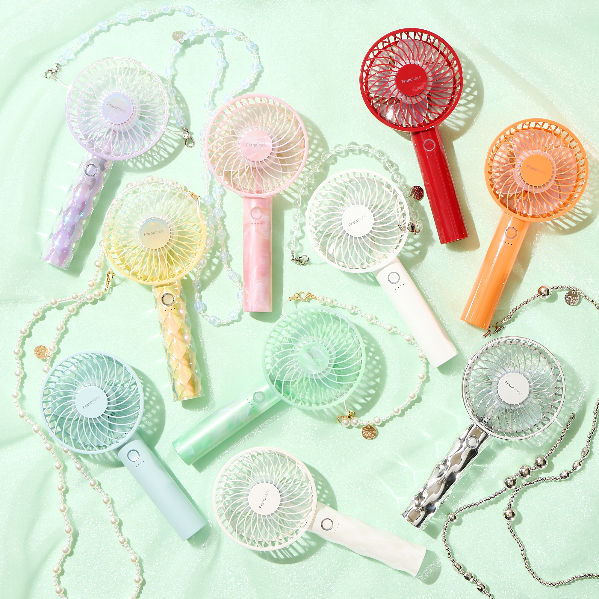 自分らしく自由に、“きらめく夏”を楽しめる「フレ ハンディファン